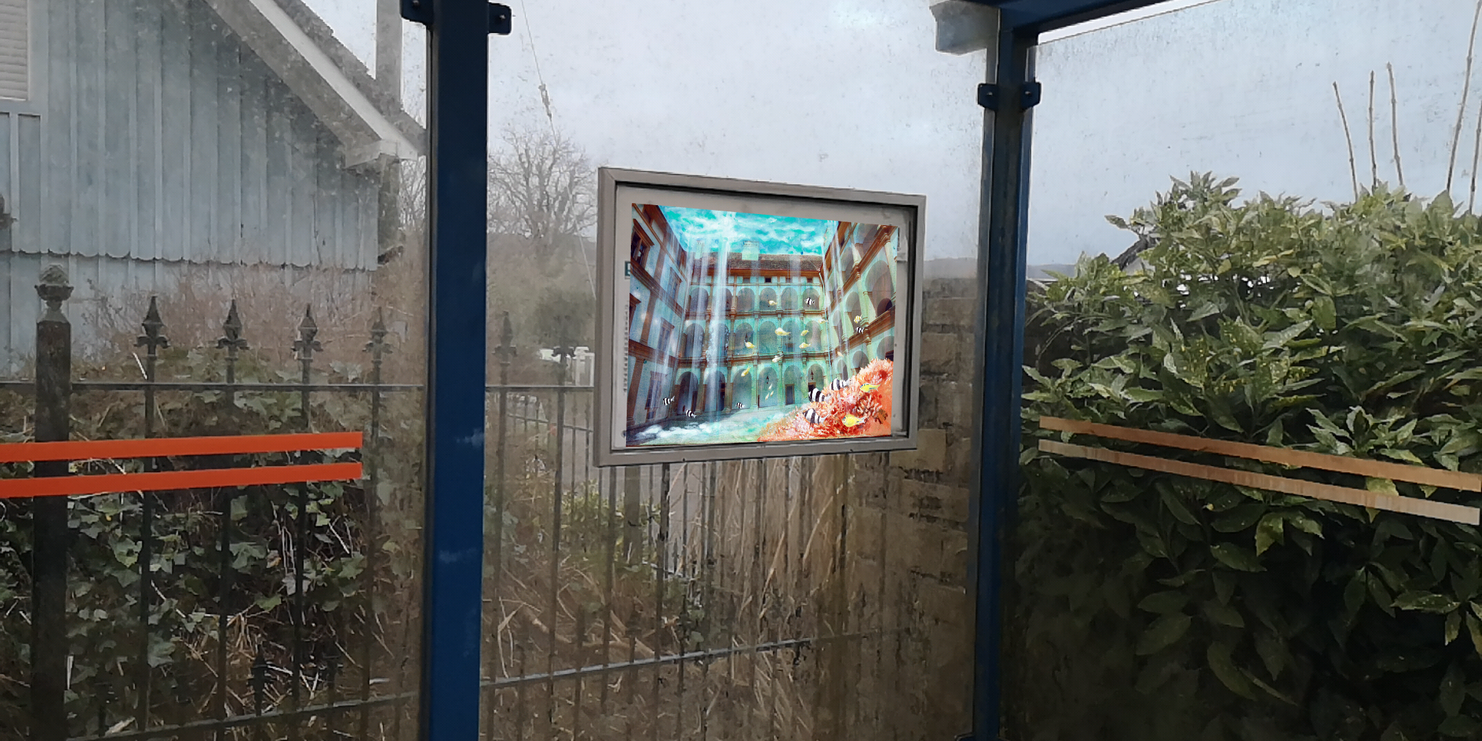 An der Bushaltestelle